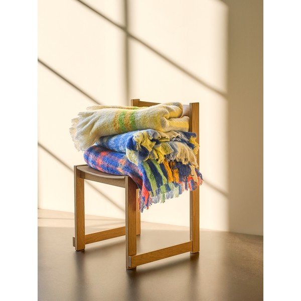 Stohovateľná jedálenská stolička v dekore duba v prírodnej farbe Forma – Hübsch-image-3