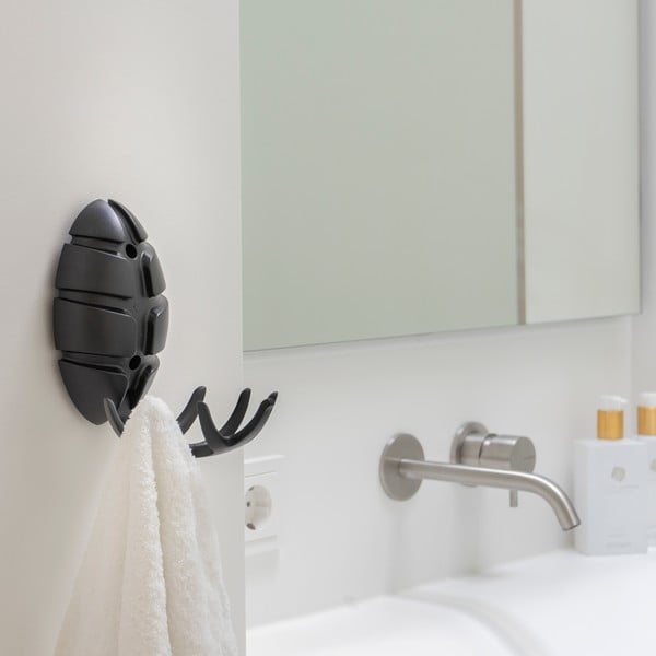 Čierny nástenný plastový háčik Bug – Spinder Design-image-4