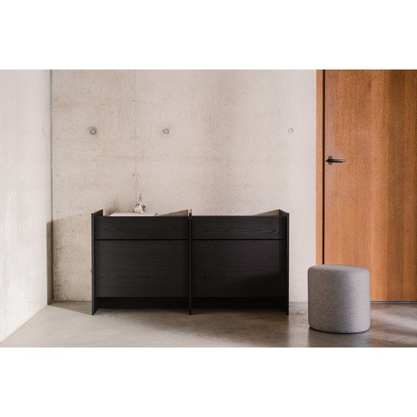 Čierna komoda 146x76x51 cm Hido – noo.ma-image-1