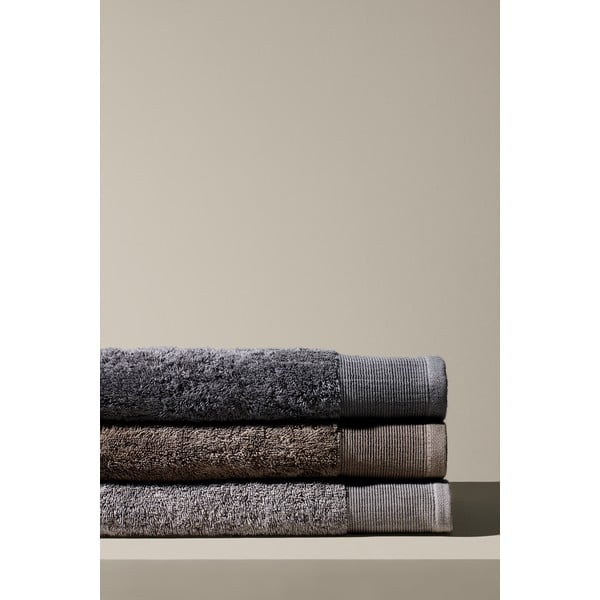 Tmavosivá bavlnená osuška Blomus, 140 x 70 cm-image-1