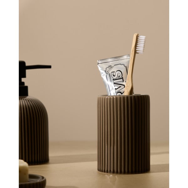 Tmavohnedý keramický téglik na zubné kefky Selime – Kave Home-image-1