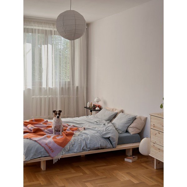 Dvojlôžková posteľ z borovicového dreva s roštom v prírodnej farbe 160x200 cm Japan – Karup Design-image-1