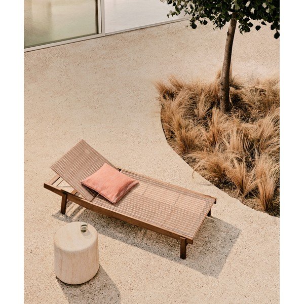 Hnedé ratanové polohovacie záhradné ležadlo Itani – Kave Home-image-3