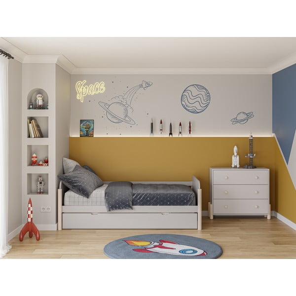 Krémová nízka detská komoda z borovicového dreva 90x80 cm Enola – Marckeric-image-1