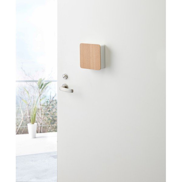 Biela skrinka na kľúče s dvierkami z preglejky Yamazaki Rin-image-1