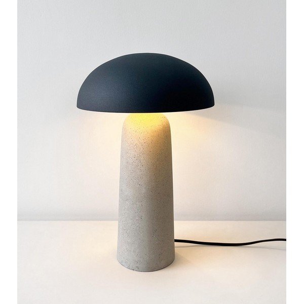 Sivá betónová stolová lampa s kovovým tienidlom (výška  39,5 cm) Delphine – Bizzotto-image-1