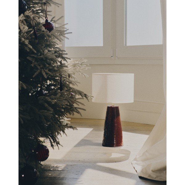 Červená/biela stolová lampa s textilným tienidlom (výška  49 cm) Drava – Kave Home-image-2