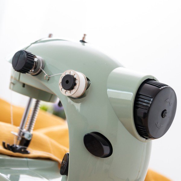 Zelený šijací stroj InnovaGoods Sewing Machine-image-4