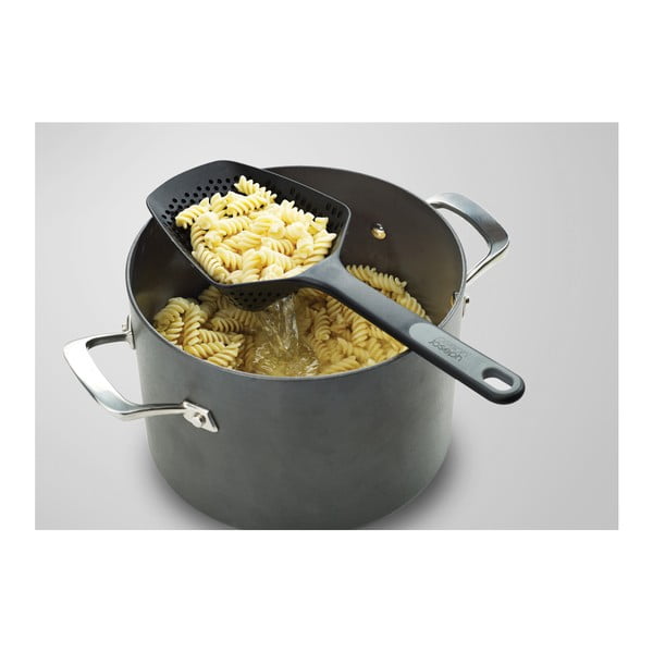 Čierna cedidlová lyžica Joseph Joseph Scoop-image-1