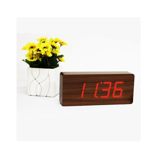 Tmavohnedý budík s červeným LED displejom Gingko Slab Click Clock-image-2