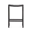 Čierna barová stolička z mahagónového dreva Calixta – Kave Home