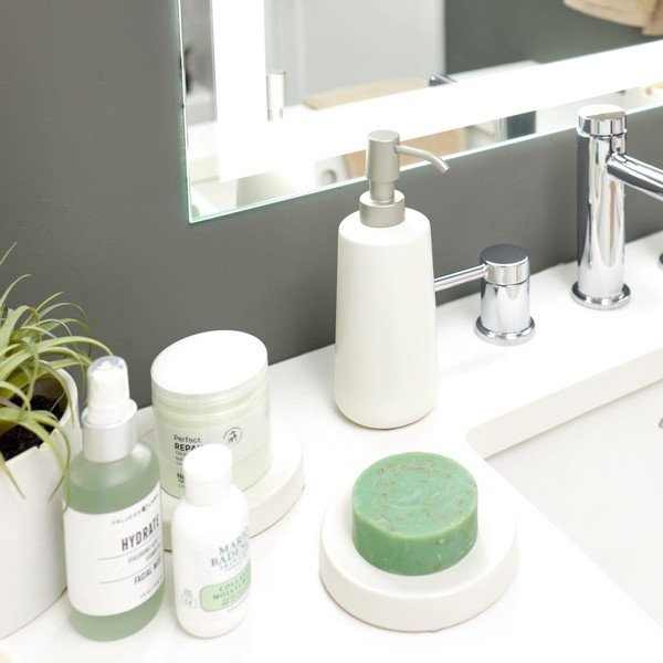 Biela keramická nádobka na mydlo iDesign Eco Vanity-image-3