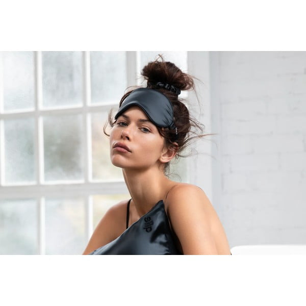 Čierna hodvábna maska na spanie Black – slip-image-1