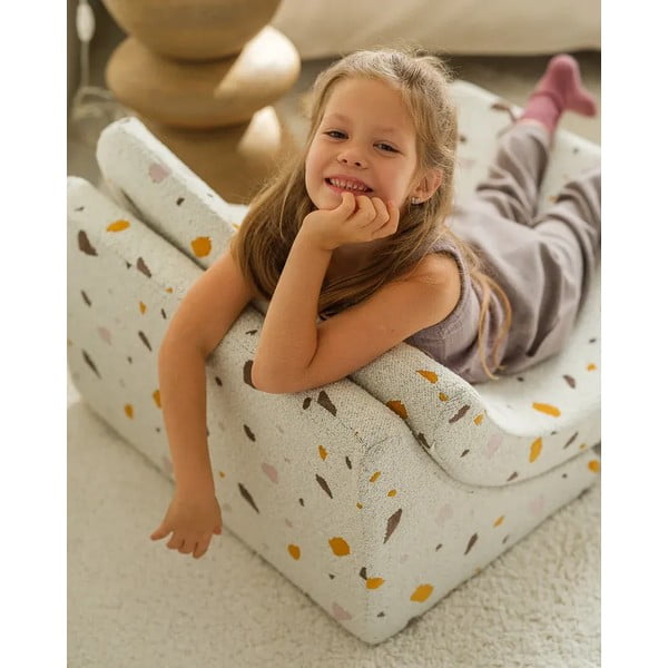 Biele detské kresielko z textílie buklé/ženilkové Terrazzo Moon – Wigiwama-image-3