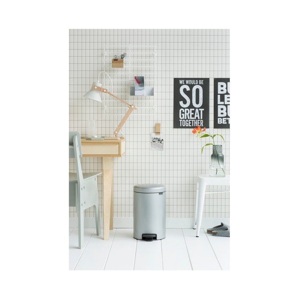 Metalický pedálový odpadkový kôš v sivej farbe Brabantia Newicon, 12 l-image-1