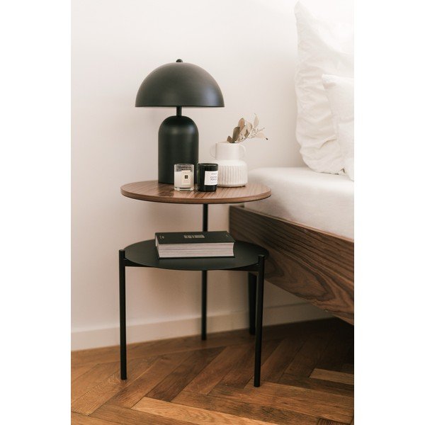 Čierny/v tmavo prírodnej farbe nočný stolík s doskou v dekore orechového dreva Tu – noo.ma-image-1