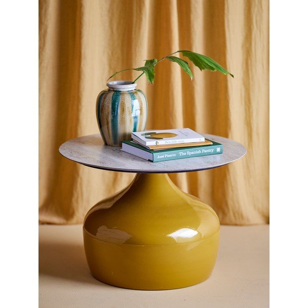 Žltý okrúhly konferenčný stolík s keramickou doskou ø 60 cm Lecco – Bloomingville-image-1