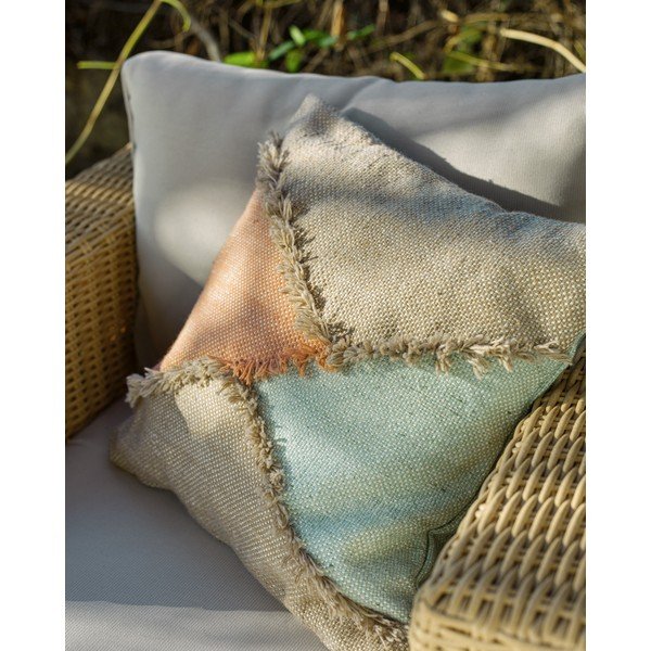 Ružovo-béžová obliečka na vankúš z recyklovaného plastu Kave Home Dalila, 45 x 45 cm-image-2