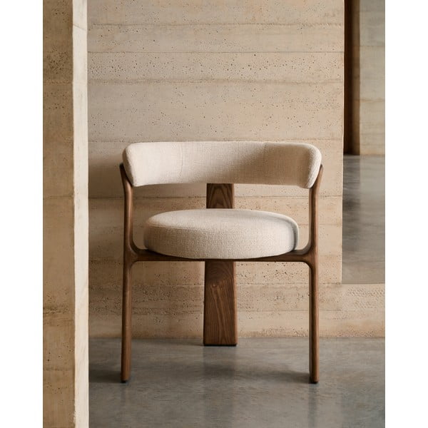 Hnedé/béžové jedálenské kreslo s podrúčkami z jaseňového dreva Granite – Kave Home-image-1