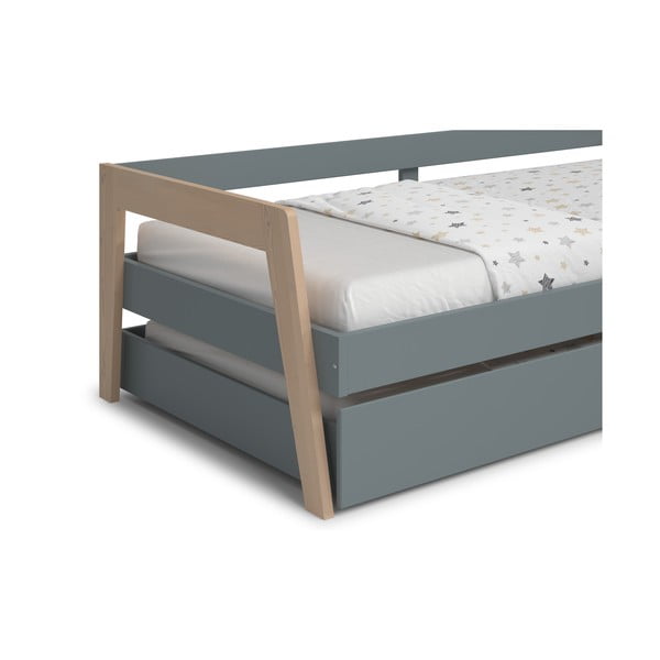 Zelená/sivozelená detská posteľ z borovicového dreva s výsuvným lôžkom s úložným priestorom s roštom 90x200 cm Carrie – Marckeric-image-1