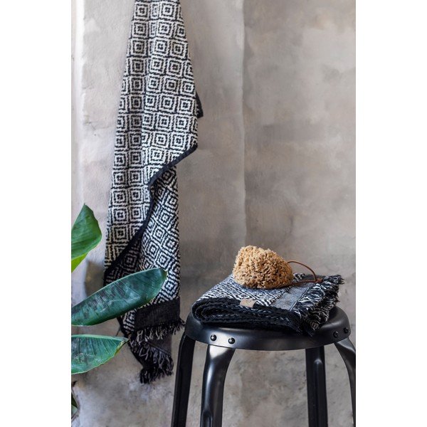 Čierno-biely bavlnený uterák 50x95 cm Morocco – Mette Ditmer Denmark-image-1