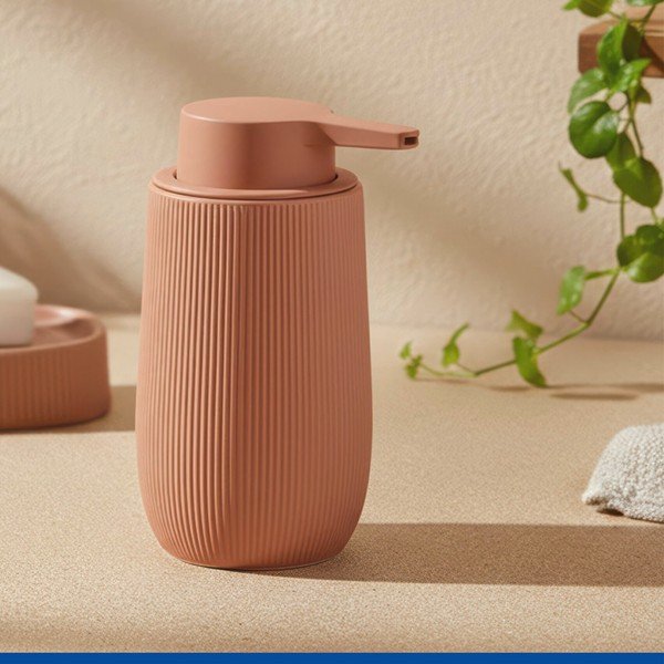 Hnedý plastový dávkovač mydla 400 ml Fablo – Wenko-image-1