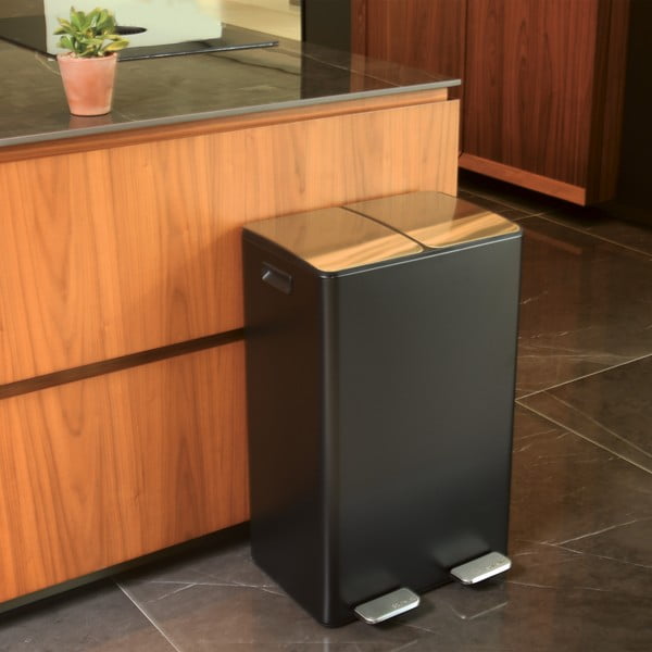 Matne čierny oceľový odpadkový kôš 2x30 l na triedený odpad/nášľapný Aliya – Spirella-image-3