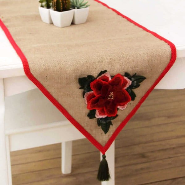 Behúň na stôl Mode 35 x 140 cm, s háčkovanou kvetinou