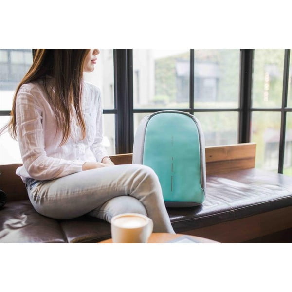 Svetlozelený bezpečnostný batoh XD Design Bobby Compact-image-1