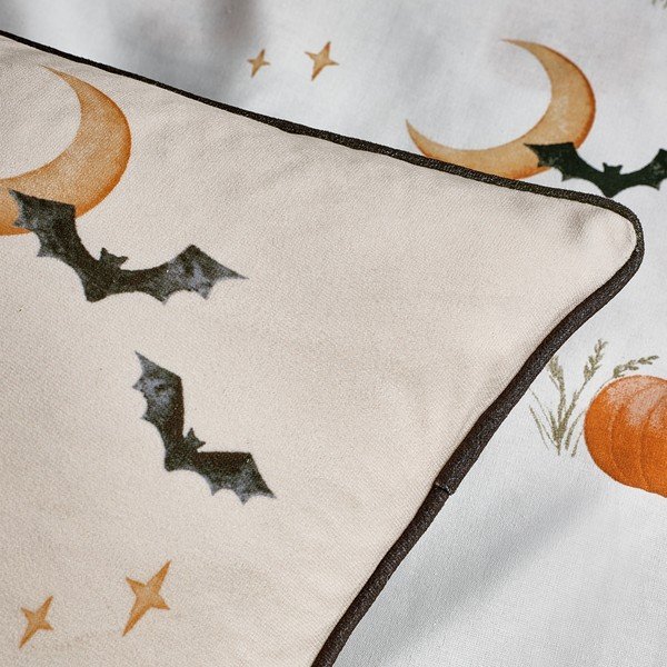 Dekoračný vankúš s haloweenským motívom 45x45 cm Halloween Highland Cow – Catherine Lansfield-image-2