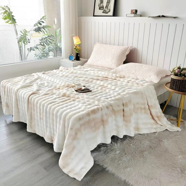 Krémovobiely mikroplyšový pléd 150x200 cm Victory – My House