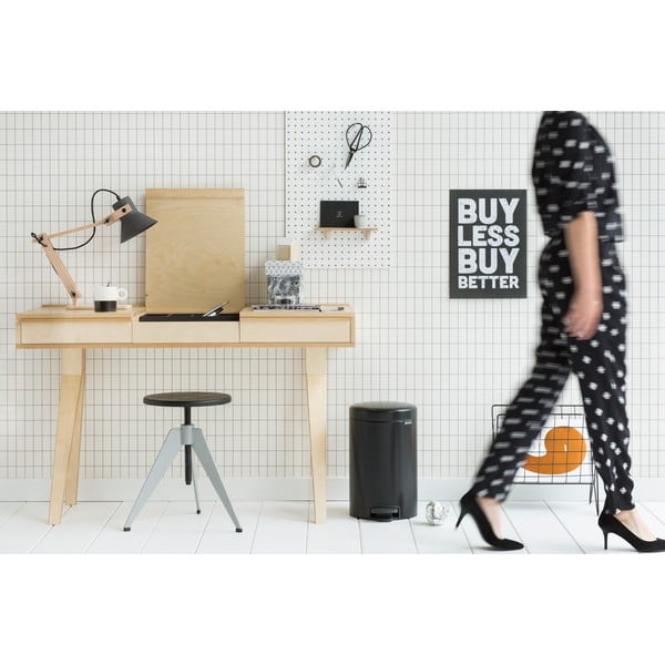 Matne čierny nášľapný oceľový odpadkový kôš 12 l NewIcon – Brabantia-image-3