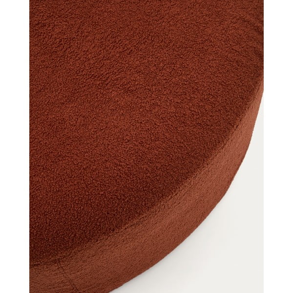 Taburet v terakotovej farbe z textílie buklé Kaeli – Kave Home-image-1