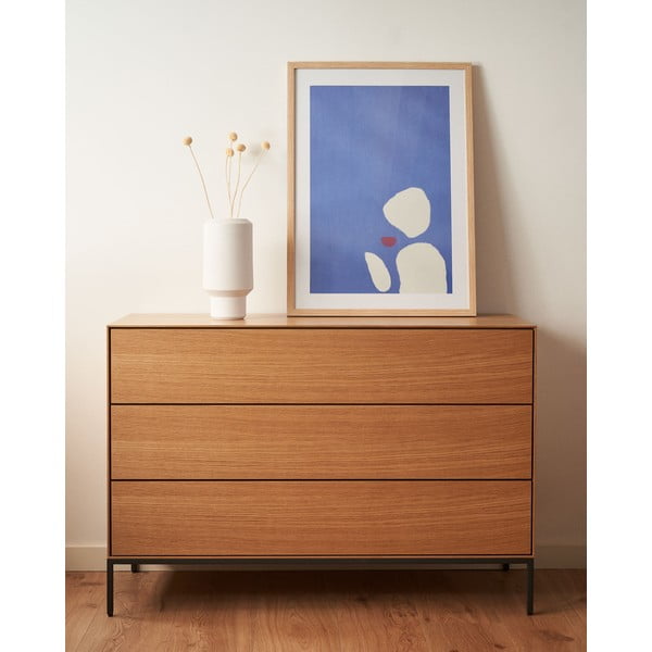 Nízka komoda v dekore duba v prírodnej farbe 110x75 cm Vedrana – Kave Home-image-1