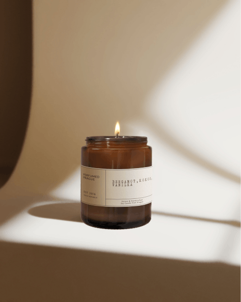 Vonná sójová sviečka doba horenia 40 h #32 Bergamot, Coconut, Vanilla – Perfumed Prague-image-3