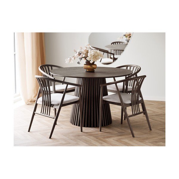 Tmavohnedá jedálenská stolička s podrúčkami z dubového dreva Agustin – House Nordic-image-3