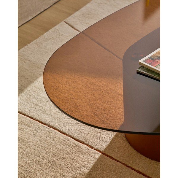 Hnedý konferenčný stolík so sklenenou doskou 81x140 cm Olir – Kave Home-image-2