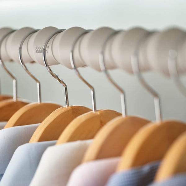 Plastové dištančné vložky na šatníkovú tyč v súprave 2 ks Orderly – Joseph Joseph-image-1