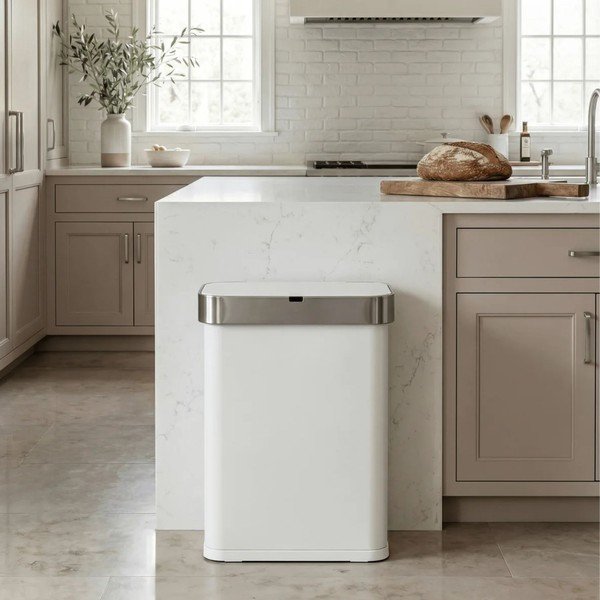 Matne biely bezdotykový oceľový odpadkový kôš 58 l Sensor – simplehuman-image-1