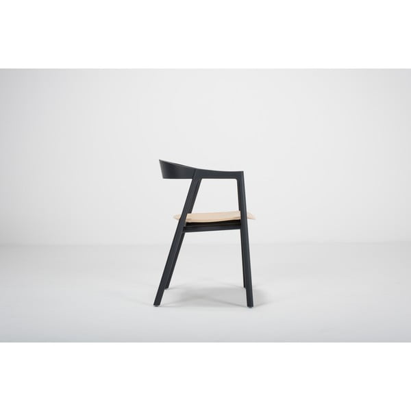 Čierna jedálenská stolička z dubového dreva Gazzda Muna-image-4