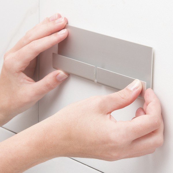 Nalepovací kúpeľňový košík InterDesign Classico-image-1