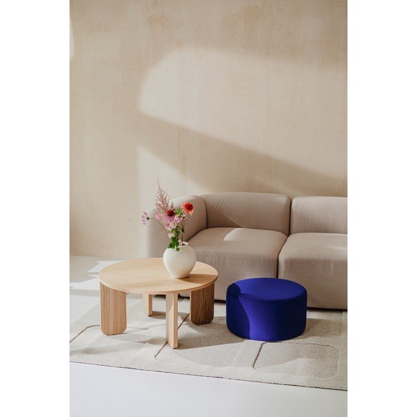 Čierny okrúhly konferenčný stolík s doskou v dubovom dekore ø 75 cm Kuvu – noo.ma-image-2