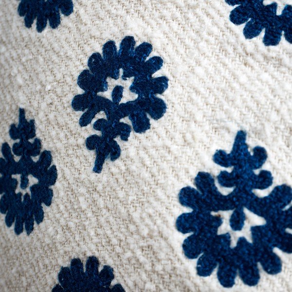 Dekoračný vankúš 40x60 cm Raya Tassel – Pineapple Elephant-image-1