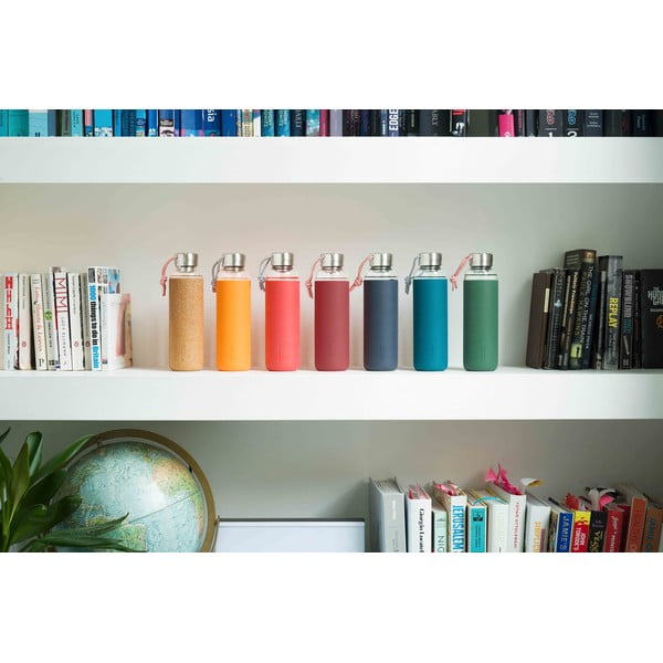 Sklenená fľaša na vodu s béžovým silikónovým obalom Black + Blum G-Bottle, 600 ml-image-4