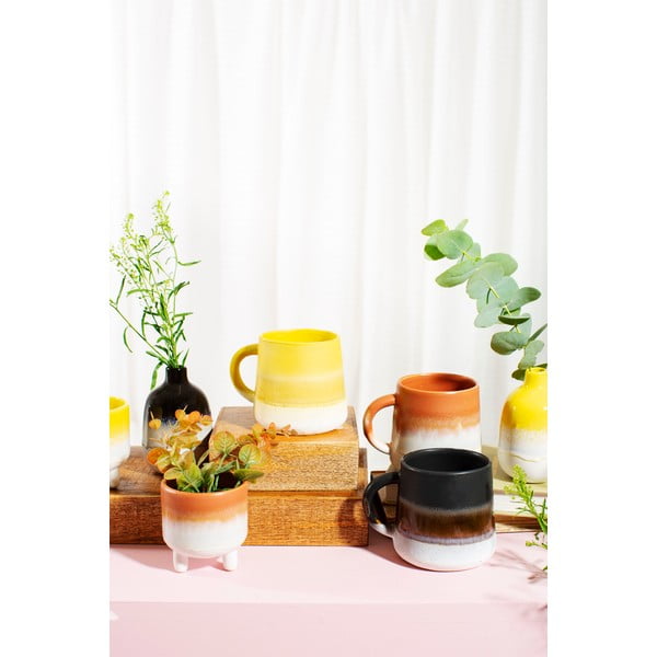 Čierny hrnček z kameniny 360 ml Mojave – Sass & Belle-image-4