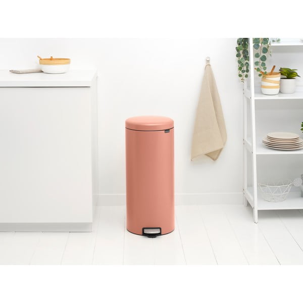 Nášľapný oceľový odpadkový kôš v lososovej farbe 30 l NewIcon – Brabantia-image-1