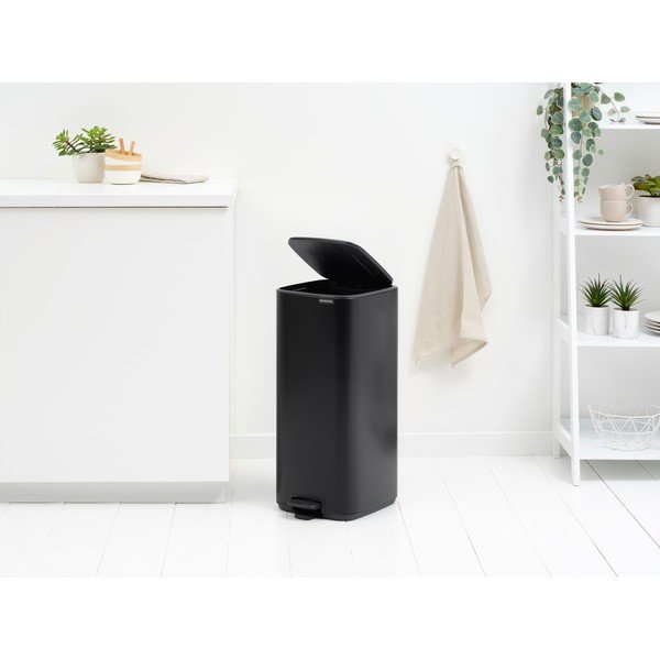 Matne čierny pedálový oceľový odpadkový kôš 30 l Bo – Brabantia-image-2