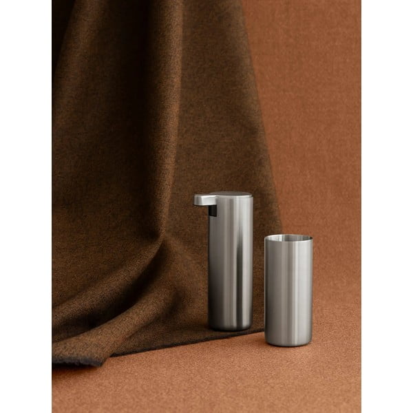 Dávkovač mydla z nehrdzavejúcej ocele v matne striebornej farbe 165 ml Modo – Blomus-image-2