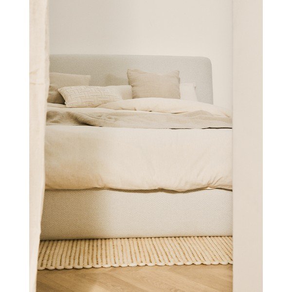 Béžová čalúnená dvojlôžková posteľ bez roštu 180x200 cm Martina – Kave Home-image-2