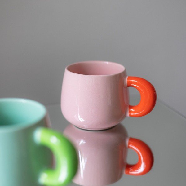 Ružový hrnček z kostného porcelánu 470 ml Coco – ONA-image-1